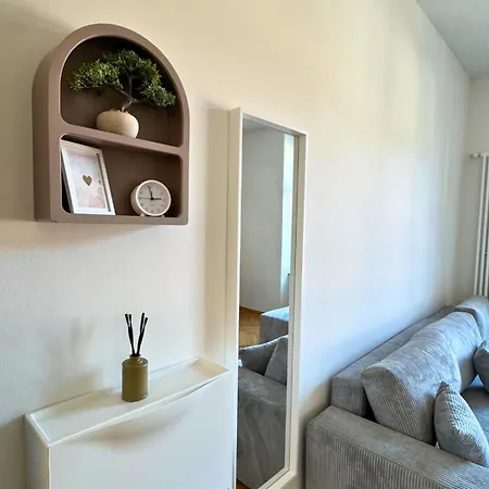 Isaak Loewenbau E2-w07 *