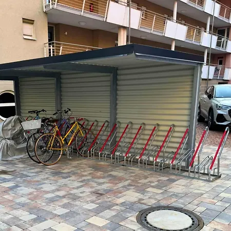 Isaak Loewenbau E2-w07 Apartman *